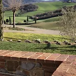 Relais Val D'orcia 3*