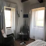 Relais Val D'orcia فندق 3*