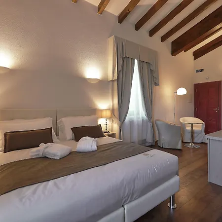 Relais Val D'orcia Hotel 3*
