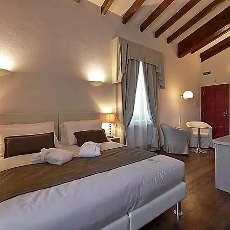 Relais Val D'orcia מלון