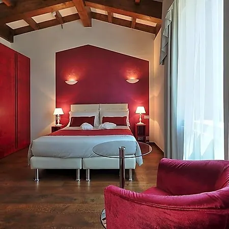 מלון Relais Val D'orcia 3*