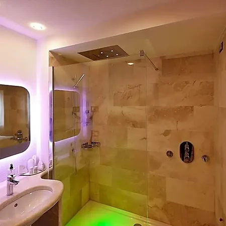 Relais Val D'orcia 3* פיינצה
